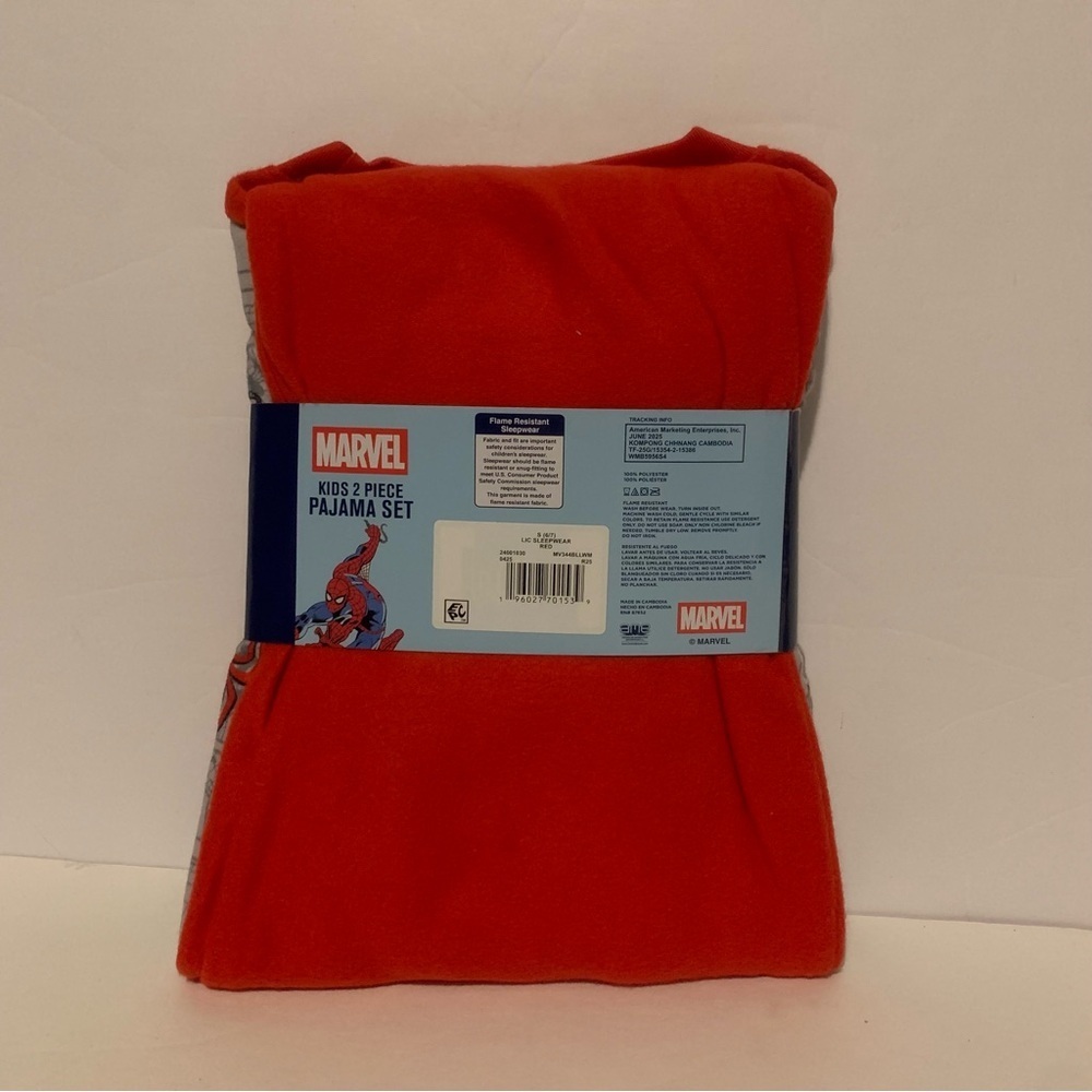 NWT. Marvel Spider-Man Kids Pajama Set - Picture 3 of 4